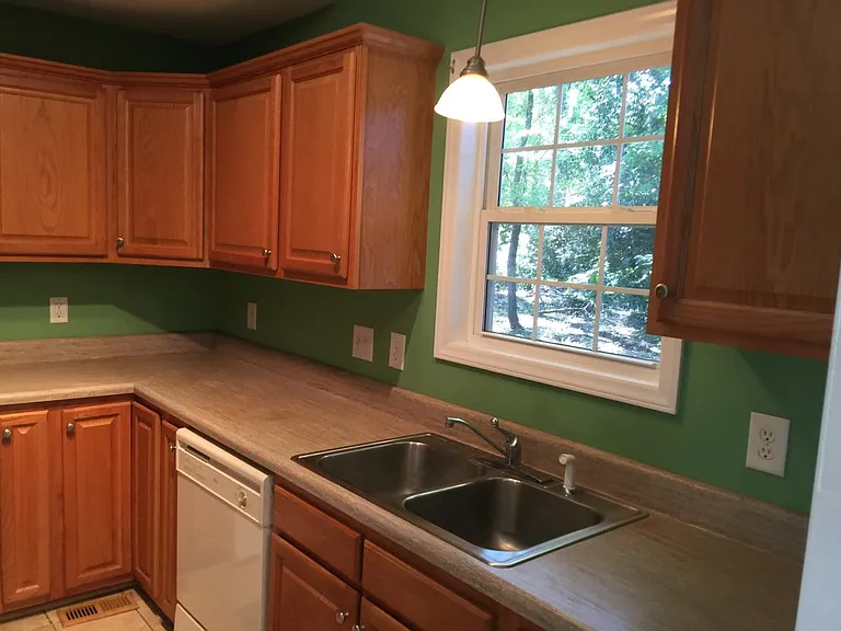 111 E Rockway St — Photo 8