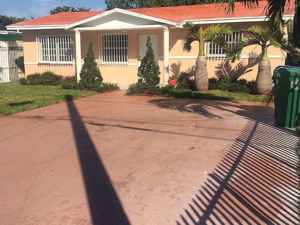 2nd image of 1427 NW 58th Ter