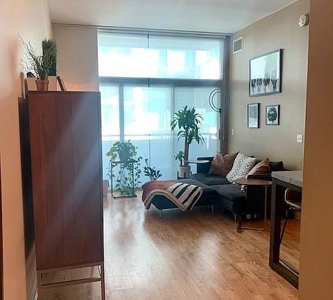 3rd image of 660 W Wayman St Unit 506B