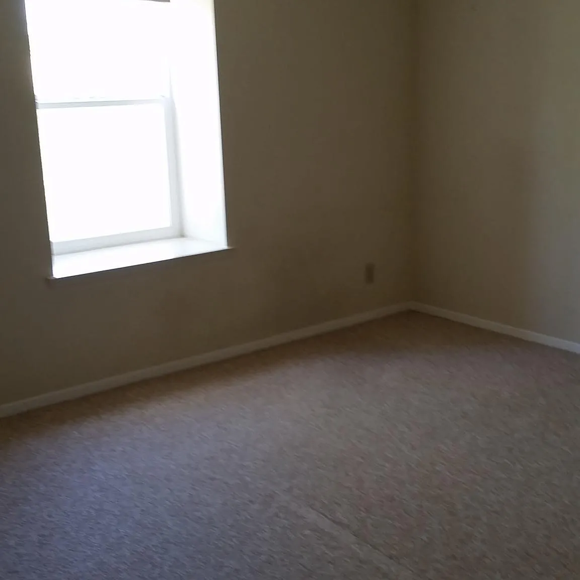 21900 Byrne Ct — Photo 2