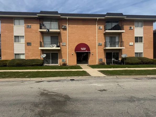1936 Canal St APT 2B, Blue Island, IL 60406