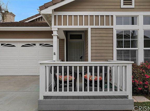 2nd image of 562 Chadwick Pl
