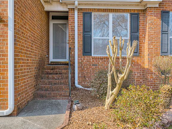 4th image of 132 Greenwood Drive