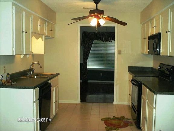 3rd image of 500 Creek View Dr
