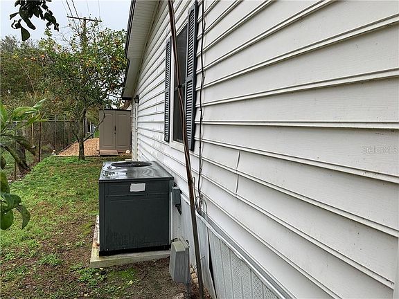 4th image of 4055 Rolling Oaks Dr
