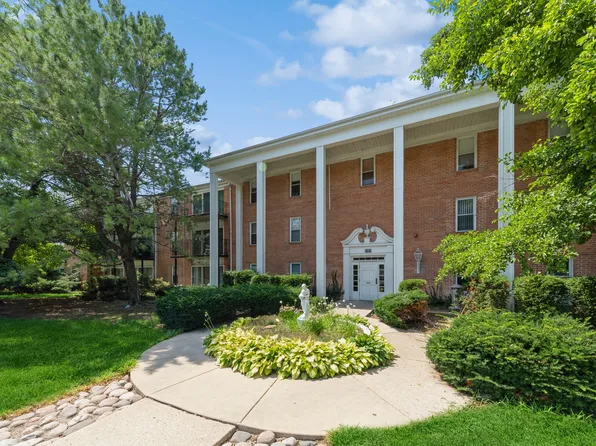 5101 Carriageway Dr #B103, Rolling Meadows, IL 60008
