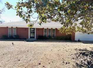1211 Horseshoe Dr, Natchez, MS 39120
