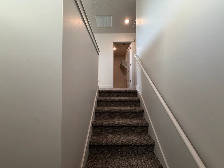 4013 S Woodland Ave — Photo 28