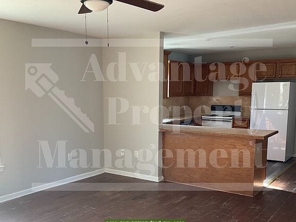 5th image of 801 N Saint Vincent St