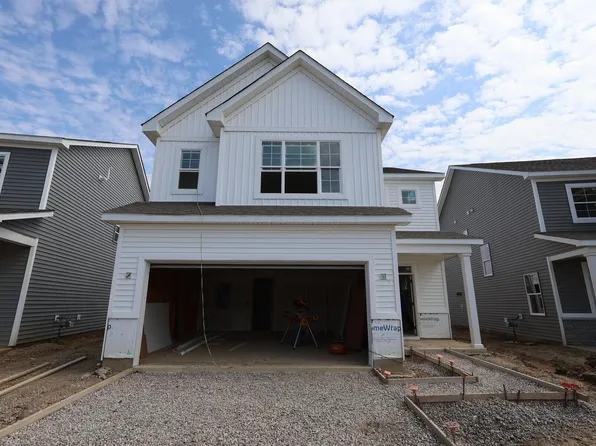 1021 Dawsons Dr, Hebron, OH 43025