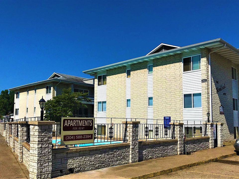 1st image of 2801 Emerson Ave #2