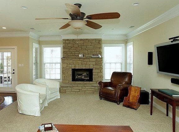 3rd image of 104 Emma Katherine Ln