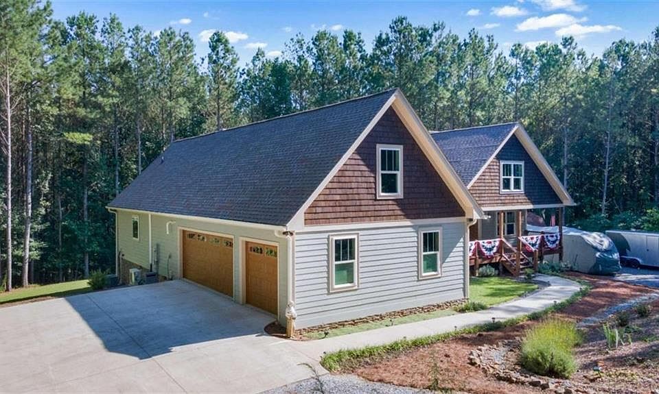 1st image of 558 Fox Paw Leaf Ln
