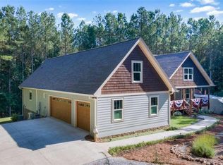 558 Fox Paw Leaf Ln, Ellijay, GA 30536