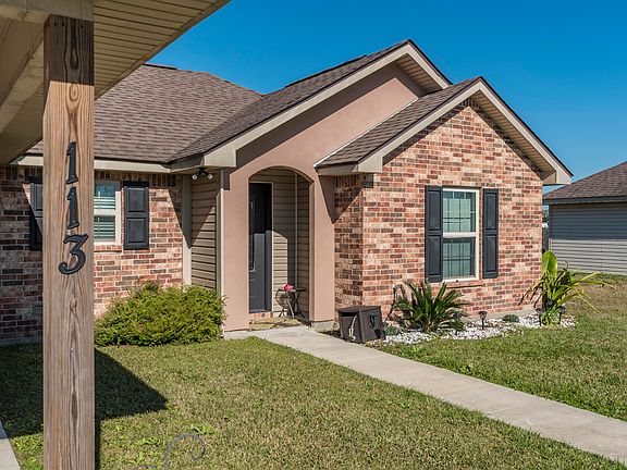 2nd image of 113 Robins Nest Ln