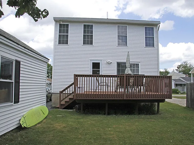16 E Atlantic Ave — Photo 2
