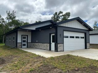 110 Kennebeck Ave, White, SD 57276