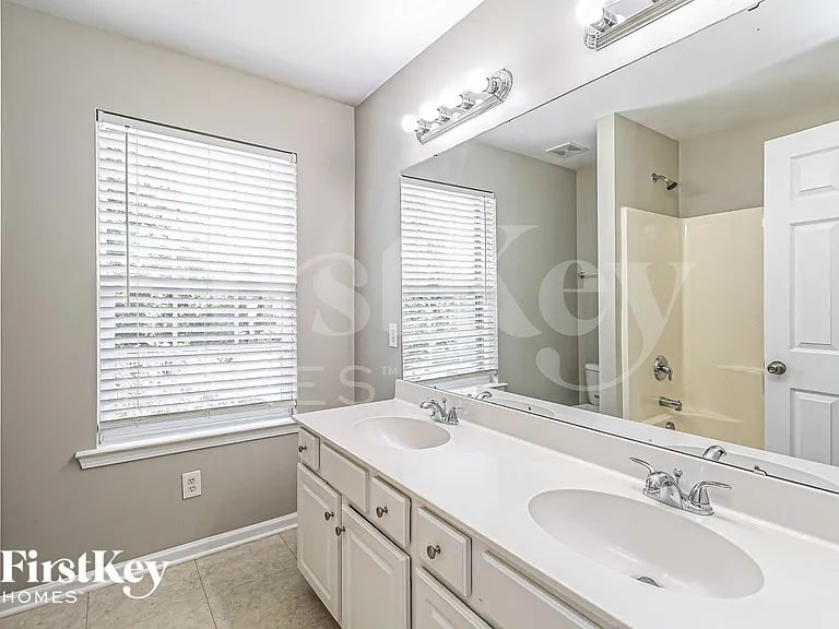 1905 Arbor Crest Ct — Photo 16