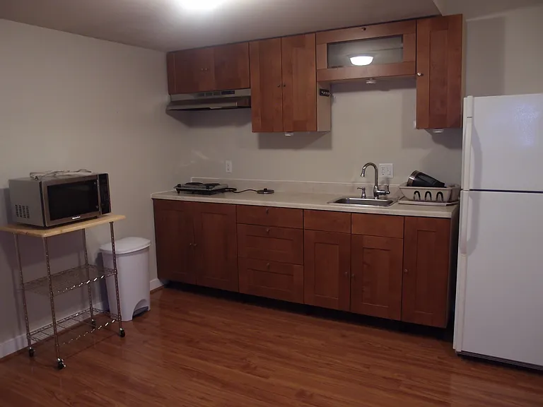 Hillcrest Dr SW — Photo 10
