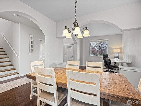 5th image of 15287 Kayla Street SE