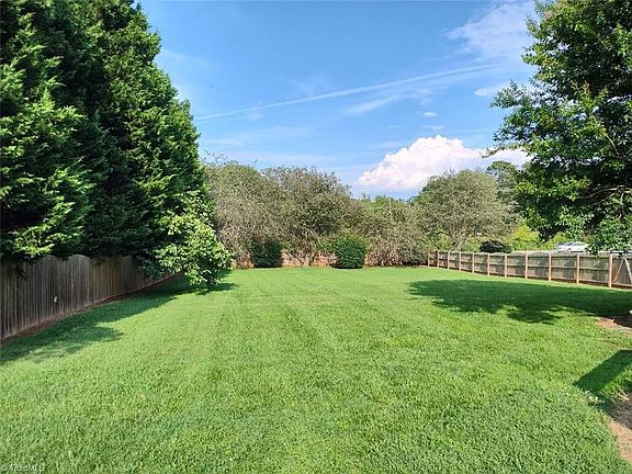 5th image of 5300 Ashbey Ln
