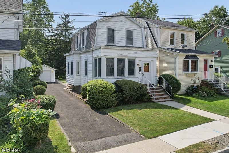 1st image of 11 Concord Ave