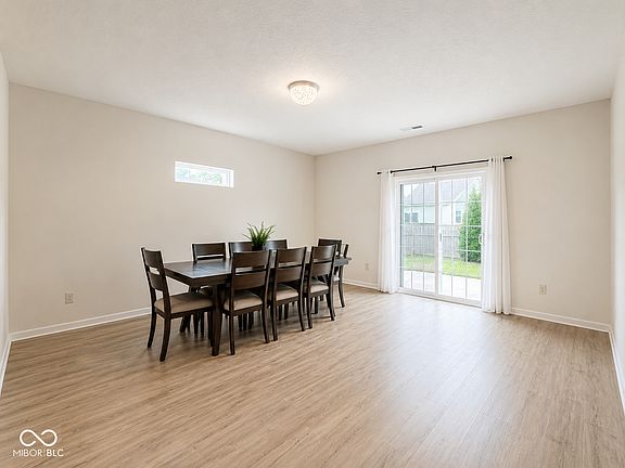 5th image of 11249 Pegasus Dr