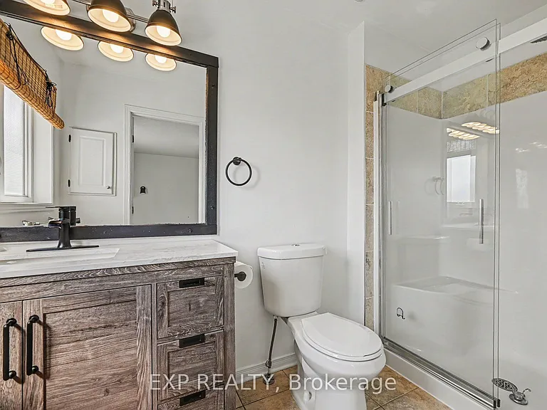 218 Rolling Meadow Cres — Photo 15