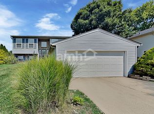 10 Eastridge Dr, Amelia, OH 45102