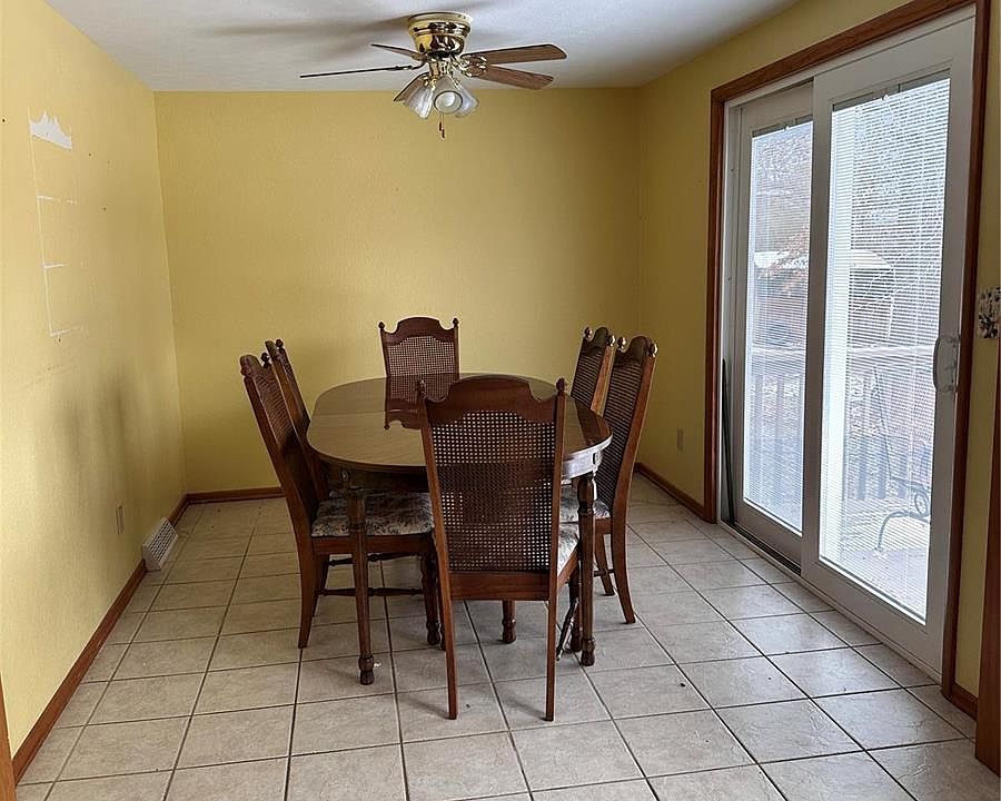 2nd image of 330 Barberry St