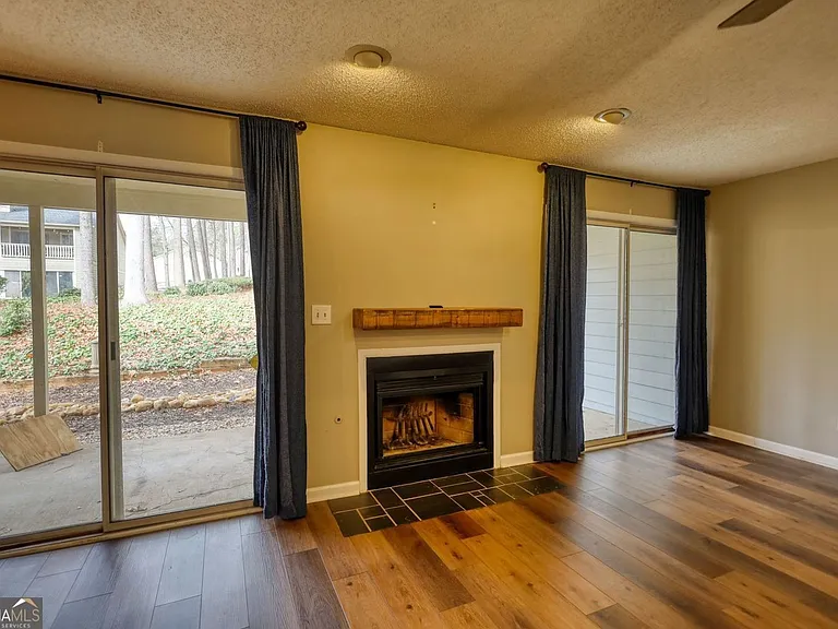 11 Doranne Ct SE #11 — Photo 27