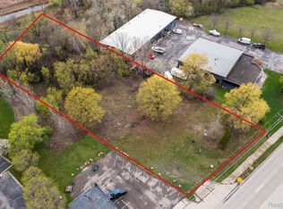 44911 Grand River Ave, Novi, MI 48375