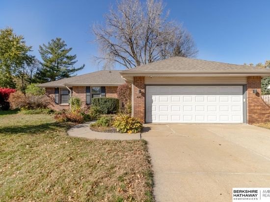 640 S 212th St, Elkhorn, NE 68022