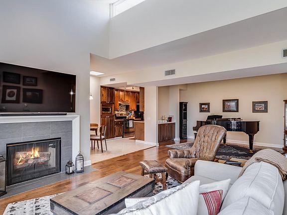 5th image of 425 N El Camino Real Unit 409