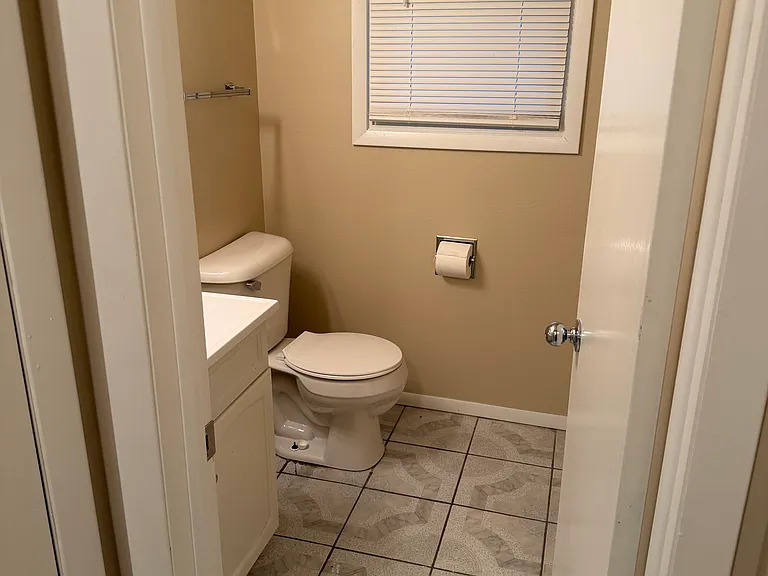 2318 Bluestone Pl #2318 — Photo 4