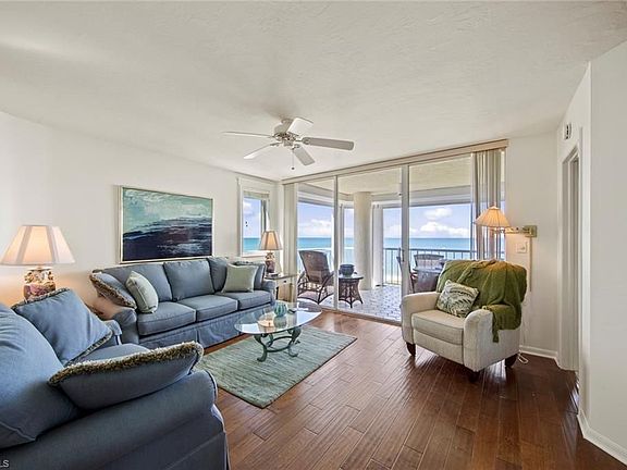 4th image of 50 Seagate Dr #801