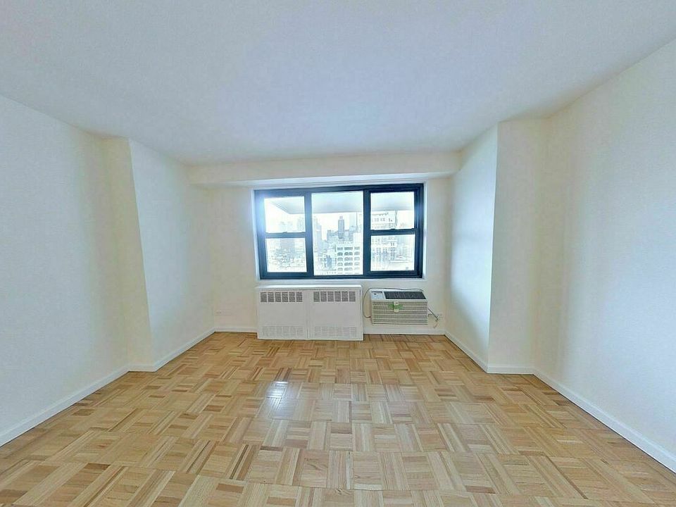 2nd image of 350 W 51st St APT 12E