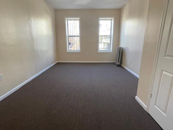 4th image of 1516 Bryant Ave APT 1