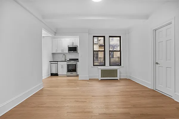 Rented by Cooper & Cooper Real Estate | media 11