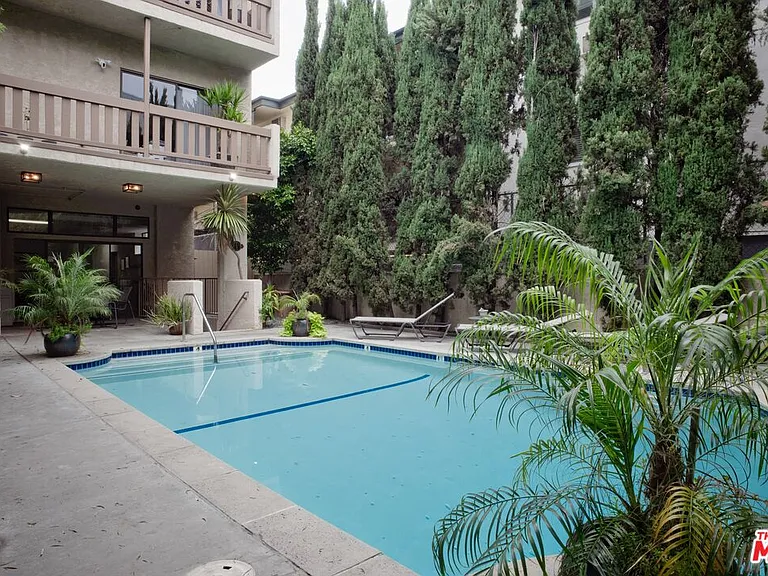 832 Palm Ave #206 — Photo 20