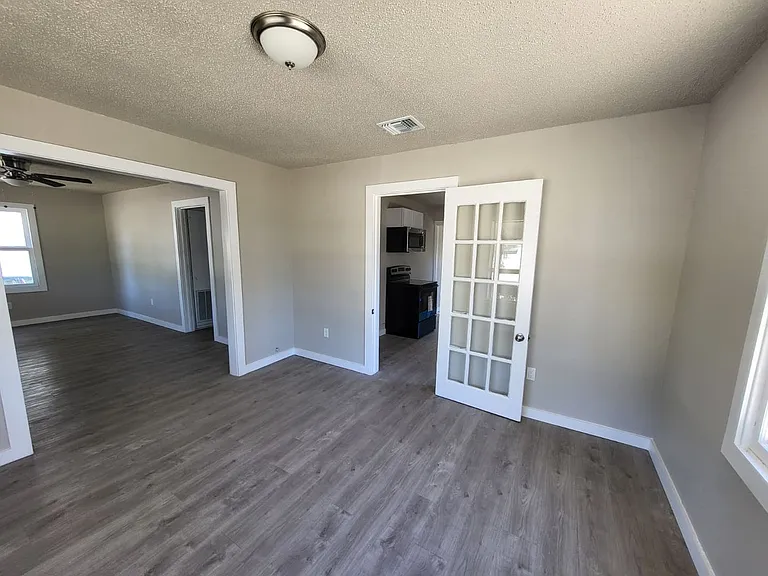 2326 Basse Rd — Photo 9