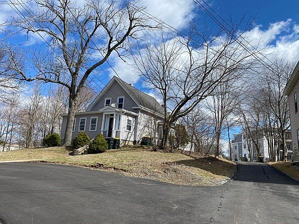 Front of house and driveway