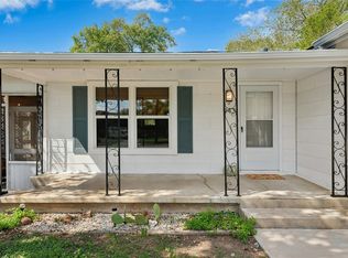 943 Clearfork St, Lockhart, TX 78644