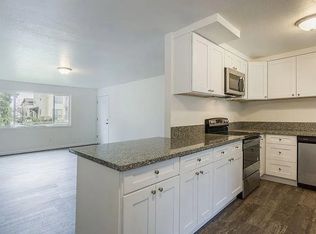 1556 City View St, Eugene, OR 97402