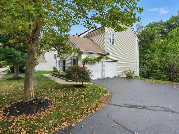 3rd image of 25 Poplar St