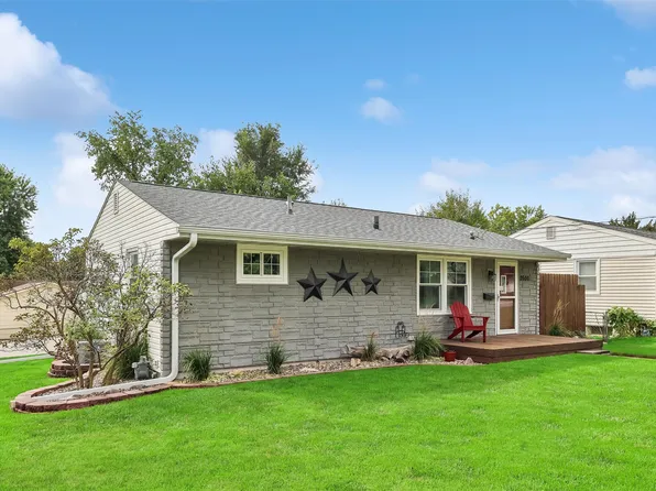 2600 E 40th St, Des Moines, IA 50317