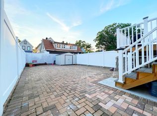 288 Lake Ave, Staten Island, NY 10303