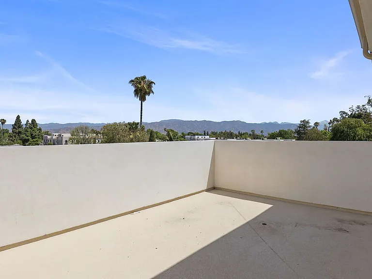 10842 Peach Grove St #B — Photo 37