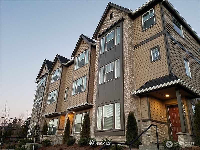 2nd image of 11208 19TH Drive SE
