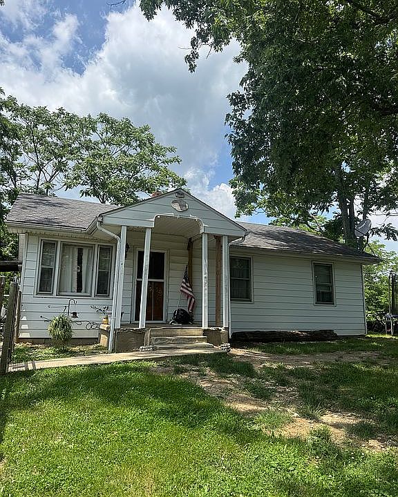 1st image of 465 Old Monterey Rd